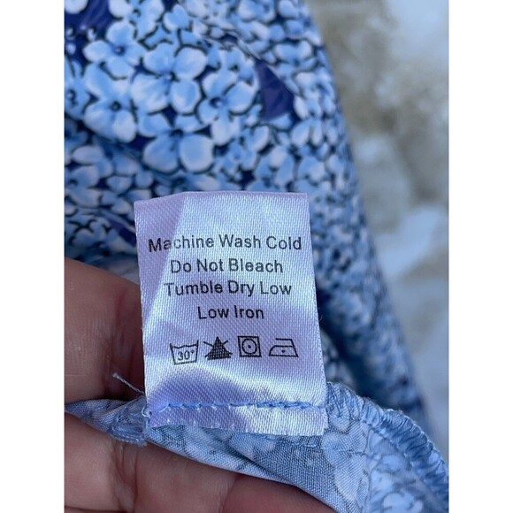 Tuckernuck Hayes Blue Hydrangeas Button Front Shirt Dress size large - Picture 9 of 12